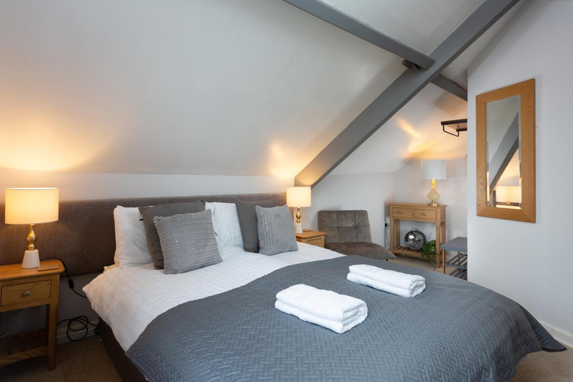 Bootham Court Grade II Duplex Apartment With Free Parking & Wi-Fi - Sleeps 2-6 People York Kültér fotó