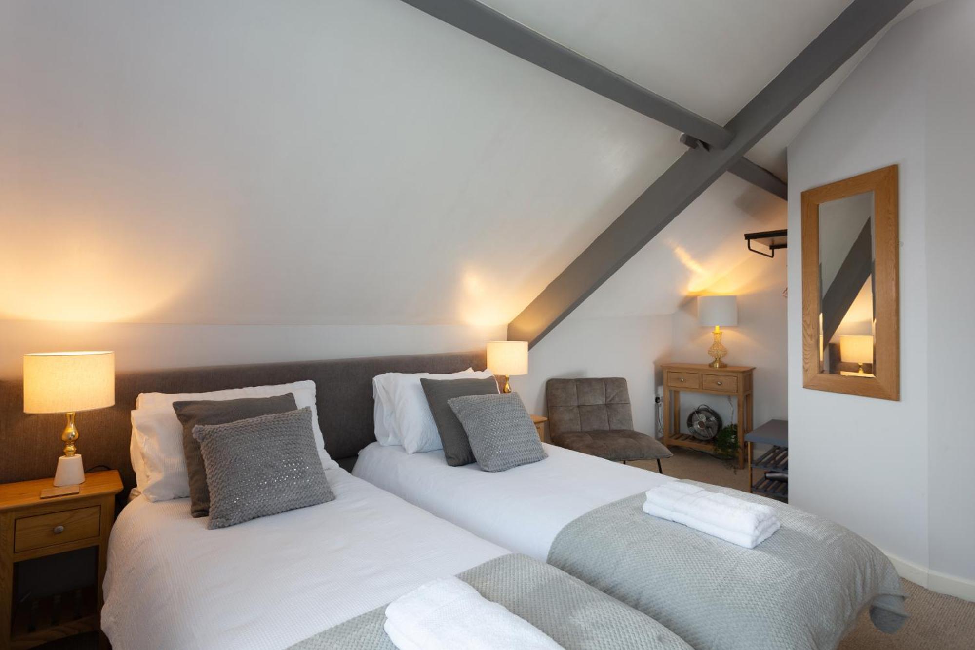 Bootham Court Grade II Duplex Apartment With Free Parking & Wi-Fi - Sleeps 2-6 People York Kültér fotó